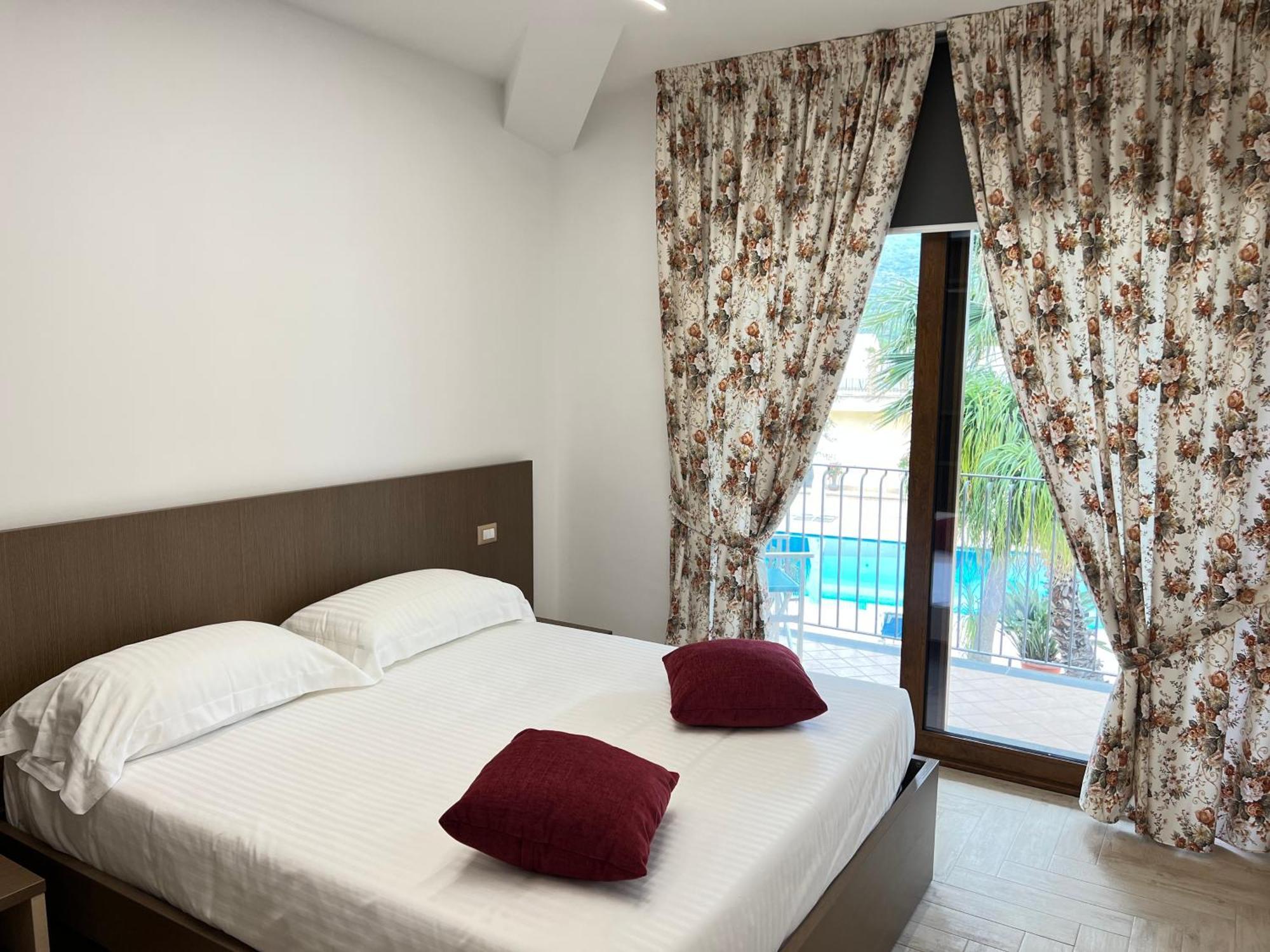 Dipladenia Garden Country Resort Mascali Phòng bức ảnh